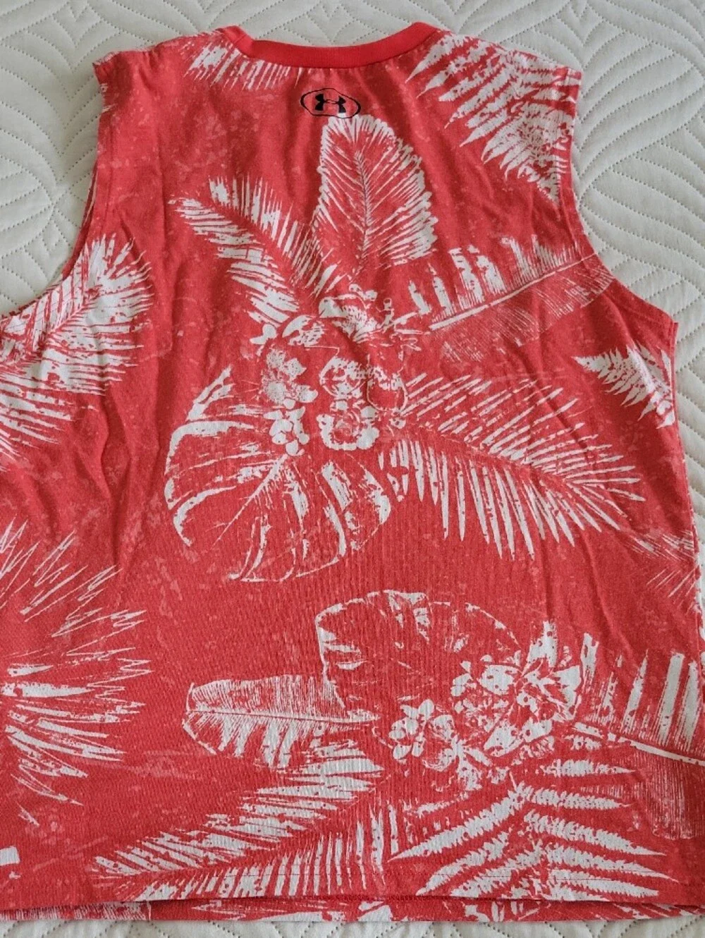 Under Armour Coral Graphic Sleeveless Tank with Black Bull Logo - Picture 5 of 5